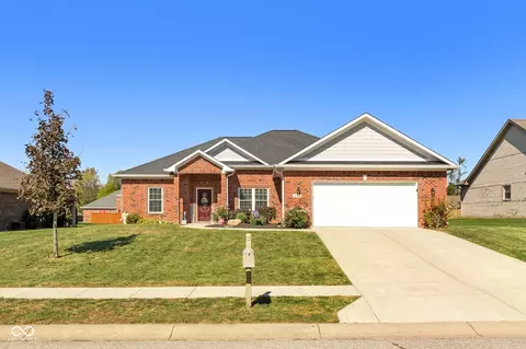 4910 E Daisy Ln, Mooresville, IN 46158