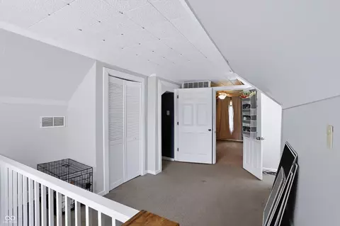 Entry Way - 5 E Jefferson St, Maxwell, IN 46154 photo 4 of 8