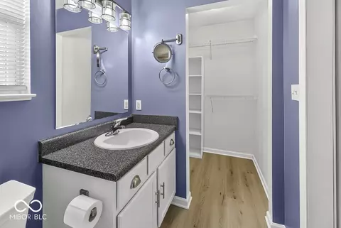 Other - 910 Stonehurst Dr, Franklin, IN 46131 photo 3 of 11