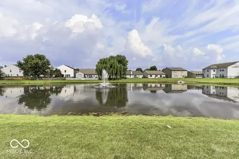 View/Area - 910 Stonehurst Dr, Franklin, IN 46131 photo 1 of 1