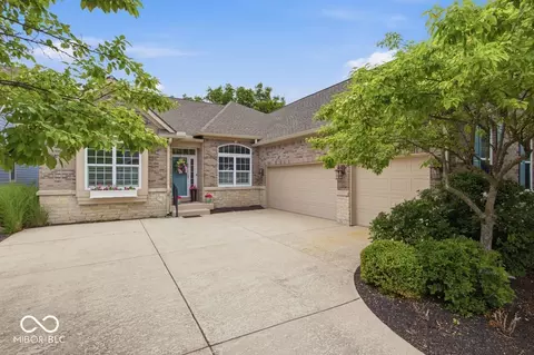 15426 Mission Hills Dr, Carmel, IN 46033