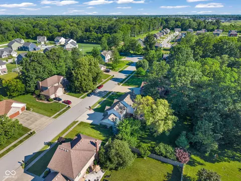 View/Area - 2655 Schoolmaster Dr, Plainfield, IN 46168 photo 9 of 10
