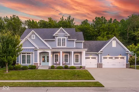 2013 Deer Creek Cir, Columbus, IN 47201