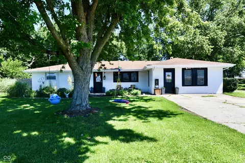 1814 W State Road 28 Rd, Alexandria, IN 46001