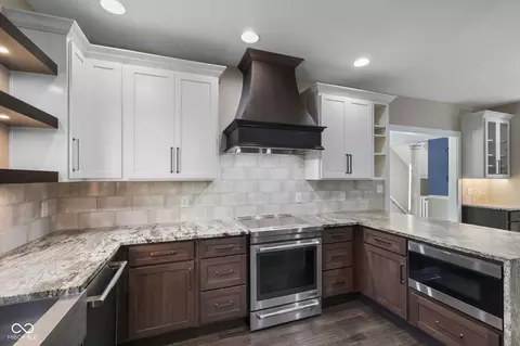 Kitchen - 2430 Crossfields Ct, Carmel, IN 46032 photo 5 of 8