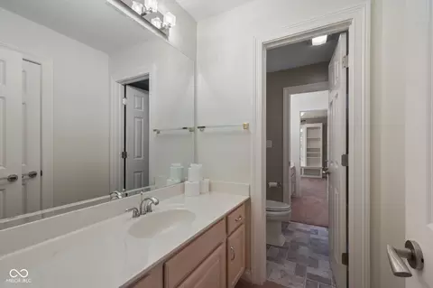 Bath - 2430 Crossfields Ct, Carmel, IN 46032 photo 6 of 11