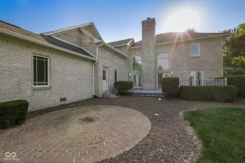Exterior - 2430 Crossfields Ct, Carmel, IN 46032 photo 6 of 7
