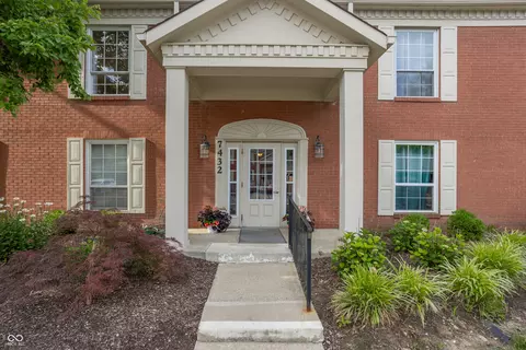 7432 Lions Head Dr #C, Indianapolis, IN 46260