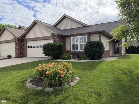 1223 Arlington Dr, Greenfield, IN 46140