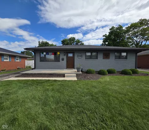 5534 Meadowood Dr, Indianapolis, IN 46224