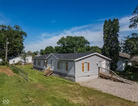 596 Glendale, Columbus, IN 47201