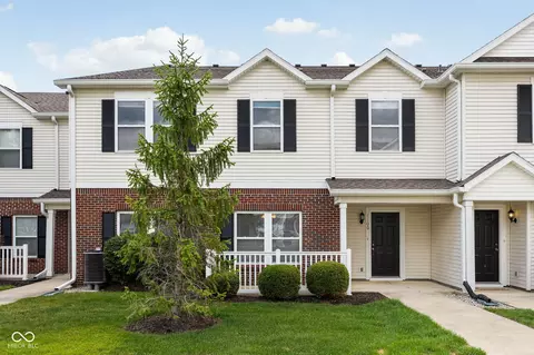 12175 Bubbling Brook Dr UNIT 1100, Fishers, IN 46038