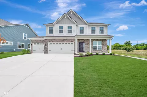 9884 Glad Grist Dr, Mccordsville, IN 46055