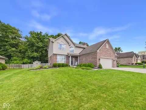 Exterior - 6342 S Cabriolet Way, Pendleton, IN 46064 photo 2 of 10