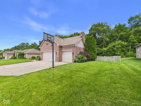Exterior - 6342 S Cabriolet Way, Pendleton, IN 46064 photo 3 of 10