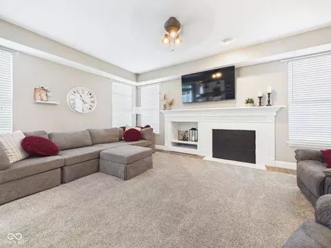 Living - 6342 S Cabriolet Way, Pendleton, IN 46064 photo 4 of 4