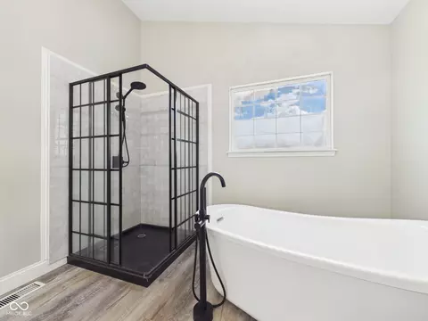 Bath - 6342 S Cabriolet Way, Pendleton, IN 46064 photo 2 of 4