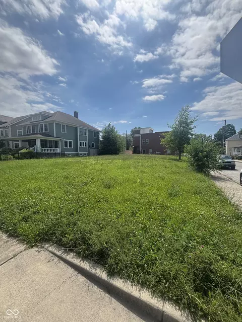 2366 N College Ave, Indianapolis, IN 46205