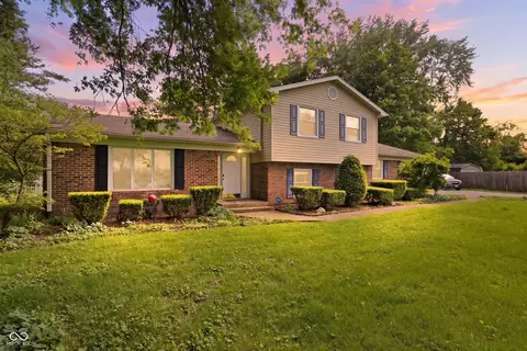 7152 Eagle Rd, Brownsburg, IN 46112