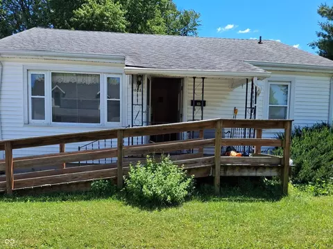 1008 N Perkins St, Rushville, IN 46173