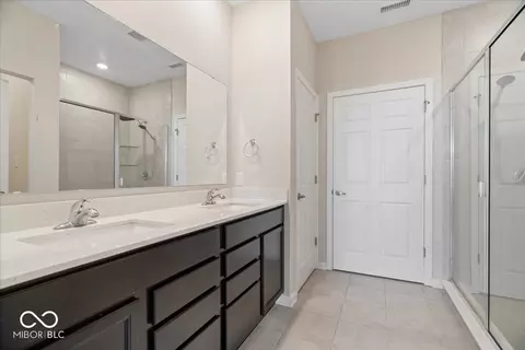 Bath - 9828 Canyon Ln, Pendleton, IN 46064 photo 1 of 2