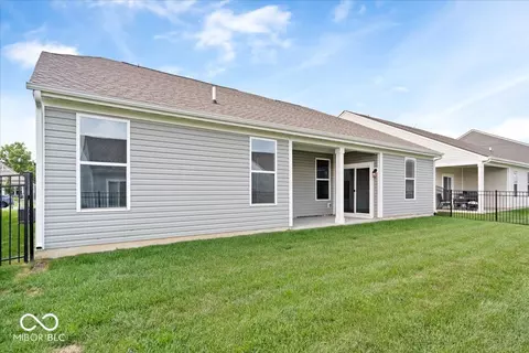 Exterior - 9828 Canyon Ln, Pendleton, IN 46064 photo 6 of 9
