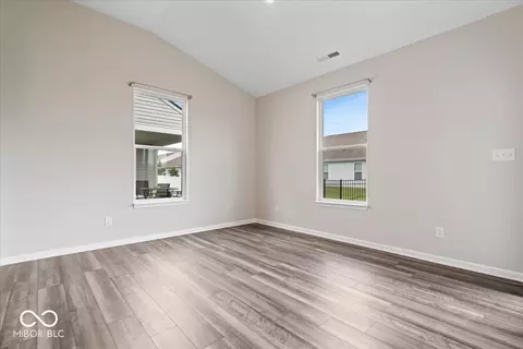 Living - 9828 Canyon Ln, Pendleton, IN 46064 photo 6 of 7