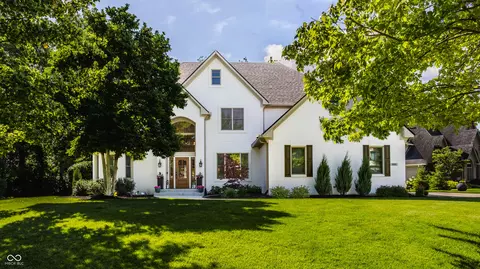 7165 Fox Hollow Rdg, Zionsville, IN 46077