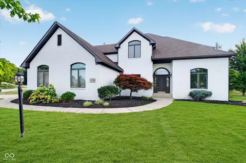 3256 Waterside Ct, Greenwood, IN 46143