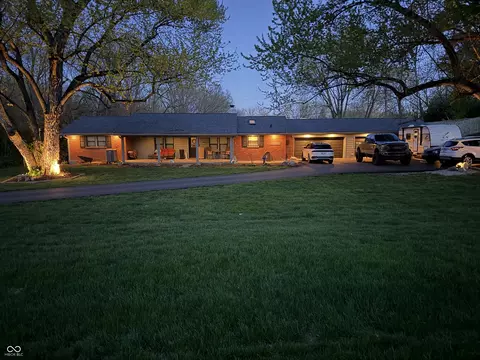 5855 Andover Rd, Indianapolis, IN 46220