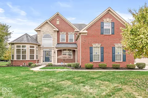 10527 Serra Vista Pt, Fishers, IN 46040