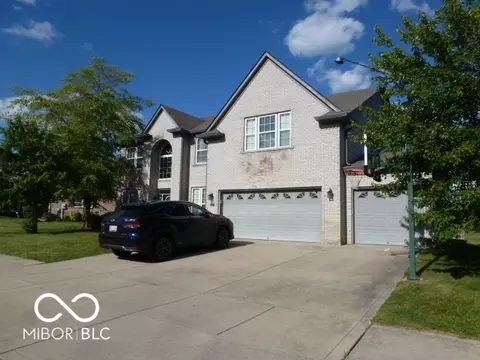 9849 N Anchor Bnd, Mccordsville, IN 46055