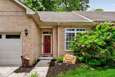 1502 Hideaway Dr, Brownsburg, IN 46112