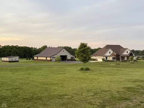 5973 Timber View Ln, Clayton, IN 46118