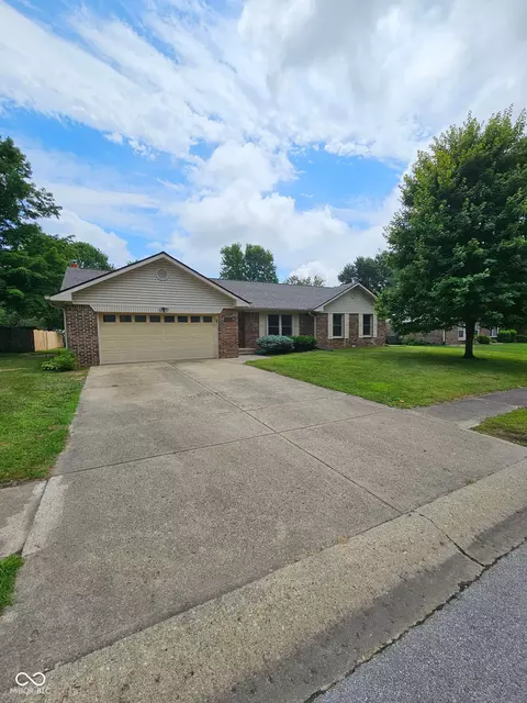 479 Raintree Dr, Danville, IN 46122