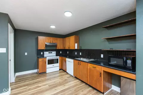 Kitchen - 9698 W Lantern Ln, Pendleton, IN 46064 photo 1 of 1