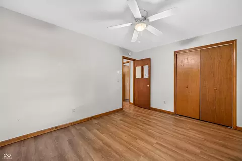 Bedroom - 2231 Mapleton Ct, Columbus, IN 47201 photo 4 of 6