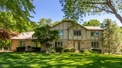 3644 E Carmel Dr, Carmel, IN 46033