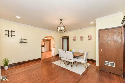 Dining - 669 E 350 N, Windfall, IN 46076 photo 2 of 4