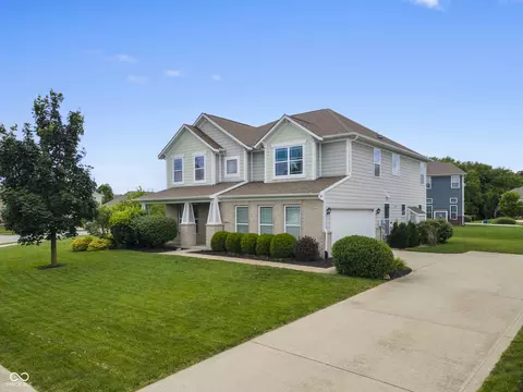 13824 Fieldcrest Dr, Mccordsville, IN 46055