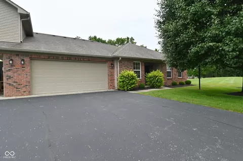 6033 Carriage Cor, Indianapolis, IN 46237