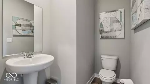 Bath - 5765 Chadwick Dr, Pendleton, IN 46064 photo 1 of 1