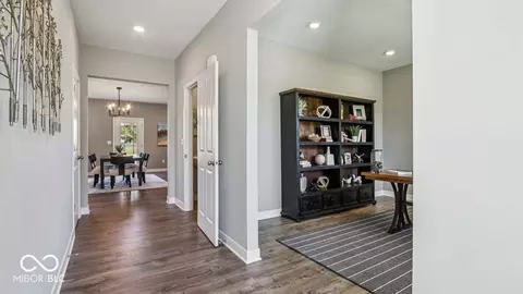 Entry Way - 5765 Chadwick Dr, Pendleton, IN 46064 photo 1 of 12