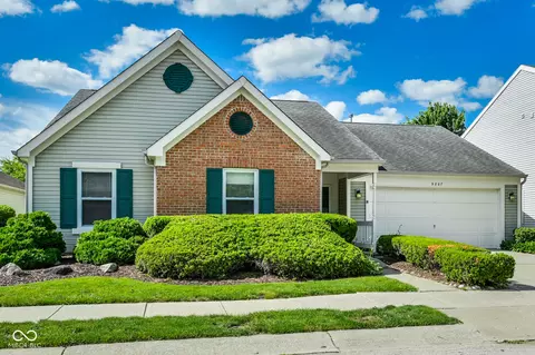 9807 Traditions Ln, Noblesville, IN 46060