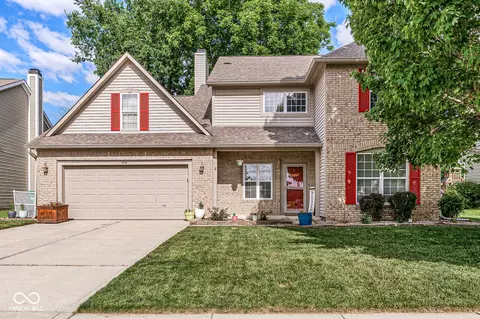 414 Winterwood Dr, Avon, IN 46123