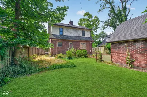 Exterior - 336 E 60th St, Indianapolis, IN 46220 photo 3 of 5