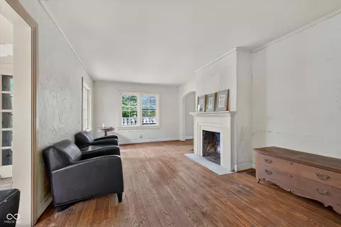 Living - 336 E 60th St, Indianapolis, IN 46220 photo 3 of 6