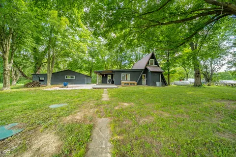 Exterior - 7042 E 1000 N, Pendleton, IN 46064 photo 8 of 13