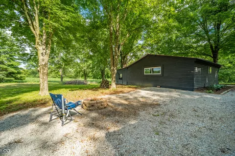 Exterior - 7042 E 1000 N, Pendleton, IN 46064 photo 9 of 13