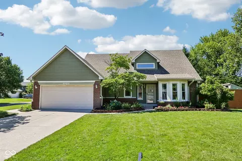 11431 Geist Valley Dr, Indianapolis, IN 46236